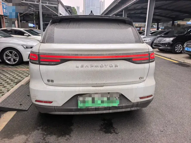 Leapmotor C11 — Фото автомобиля 8
