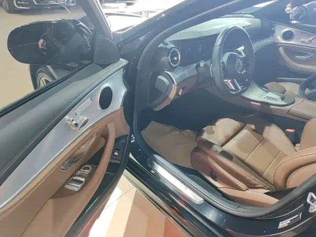 Mercedes-Benz E-Class — Фото автомобиля 15