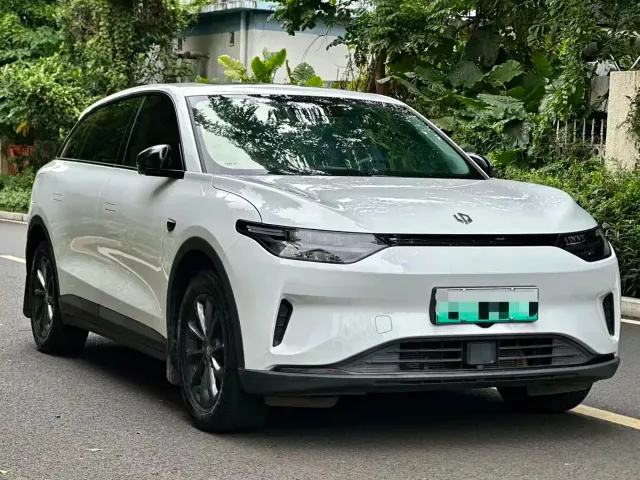 Leapmotor C11 — Фото автомобиля 3