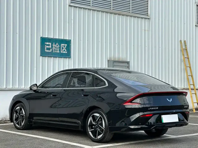 Wuling Starlight — Фото автомобиля 7