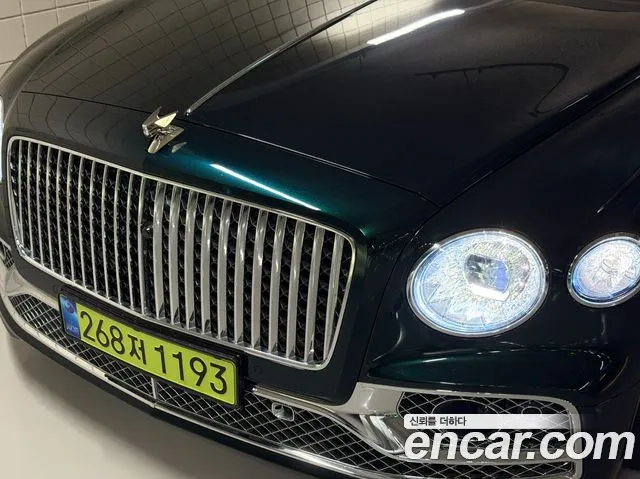 Bentley Flying Spur Generation 3 — Фото автомобиля 4