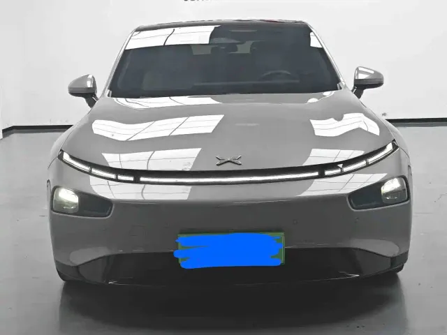 Xpeng P7 — Фото автомобиля 2