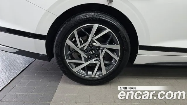 Hyundai Grandeur GN7 — Фото автомобиля 5