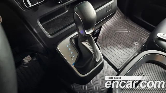 Hyundai Staria — Фото автомобиля 12