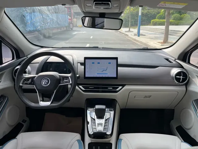 BYD Yuan Pro — Фото автомобиля 15