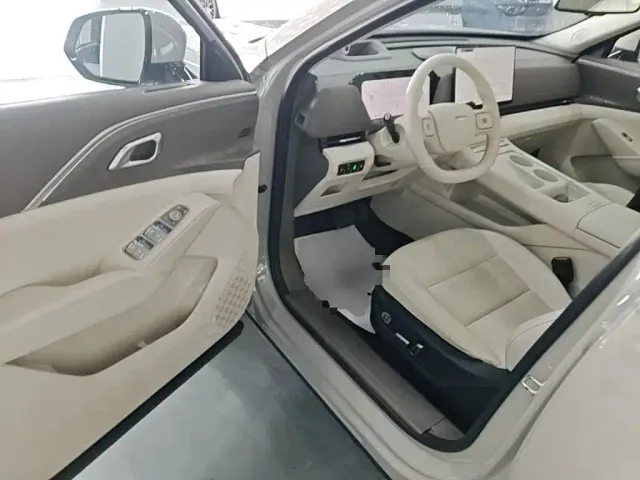 Haval Xiaolong MAX — Фото автомобиля 15