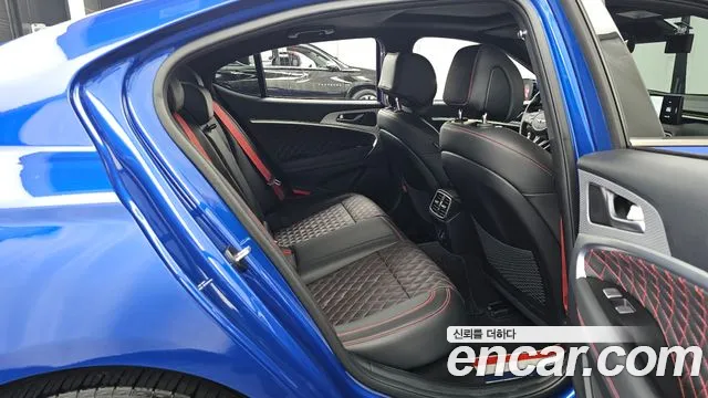 Genesis G70 Новый G70 Бензин 3.3T 4WD — Фото автомобиля 12