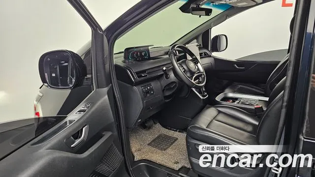 Hyundai Staria Staria — Фото автомобиля 10
