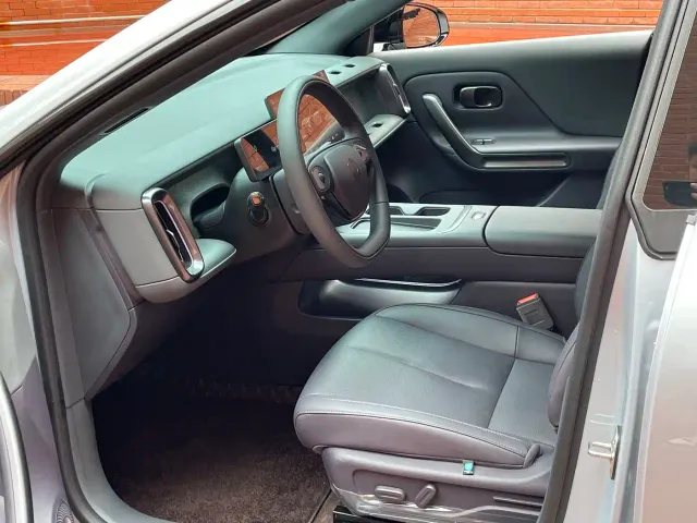Leapmotor Lafa 5 — Фото автомобиля 6