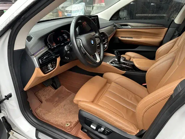 BMW 6 Series Gran Turismo — Фото автомобиля 9