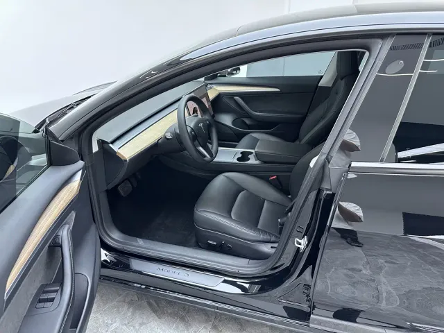Tesla Model 3 2021 Facelift Standard Range RWD Upgrade 3D1 — Фото автомобиля 16
