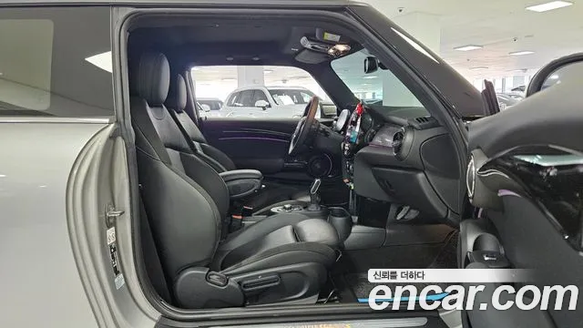 MINI Cooper Cooper Electric — Фото автомобиля 13