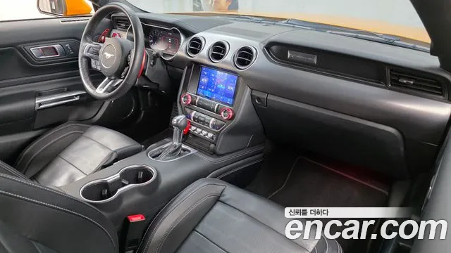 Ford Mustang — Фото автомобиля 7