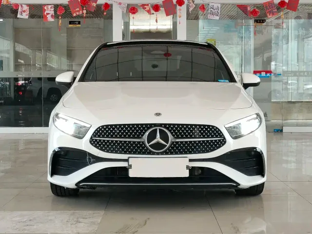 Mercedes-Benz A-Class — Фото автомобиля 2