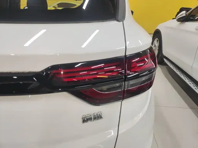 Geely Binyue — Фото автомобиля 7