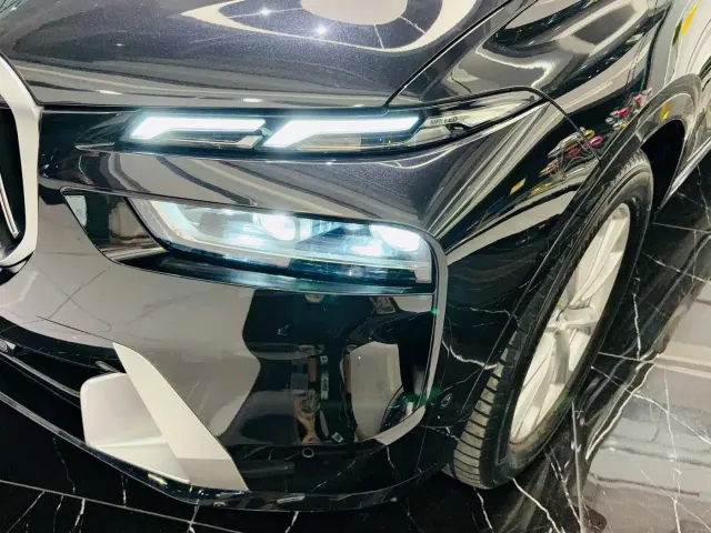 BMW X7 — Фото автомобиля 22