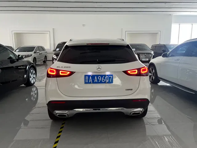 Mercedes-Benz Mercedes-Benz GLA 2023 GLA 220 — Фото автомобиля 12