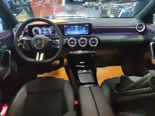 Mercedes-Benz A-Class — Фото автомобиля 5