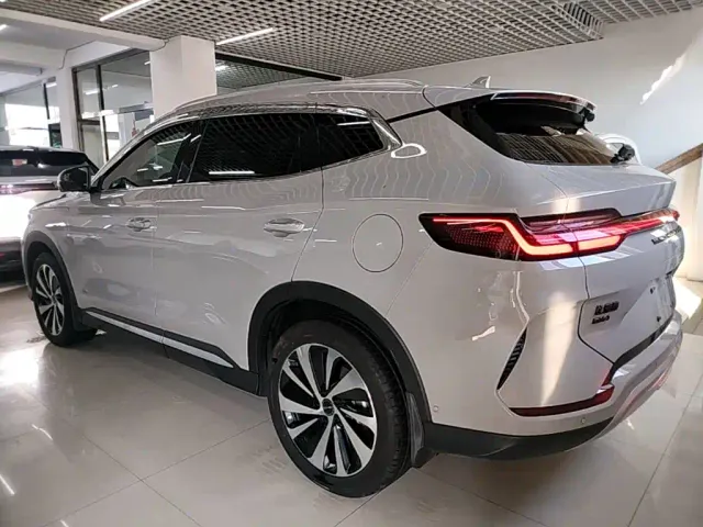 BYD Song PLUS — Фото автомобиля 4