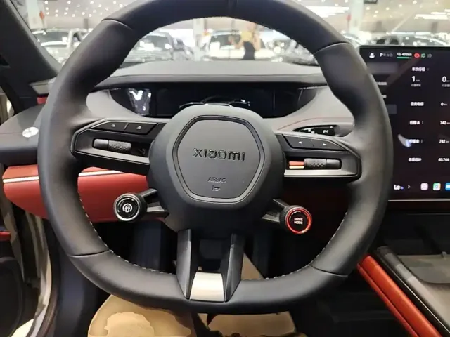Xiaomi SU7 — Фото автомобиля 10
