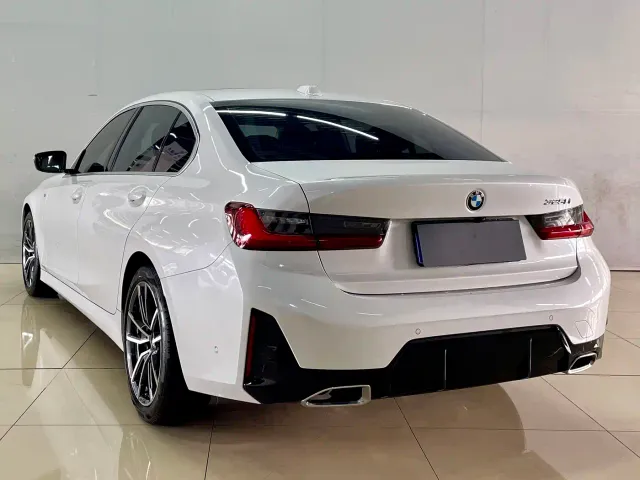 BMW 3 Series — Фото автомобиля 8