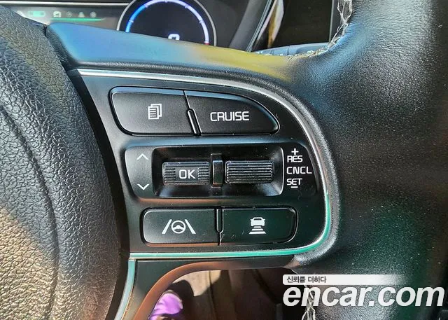 Kia Niro — Фото автомобиля 17