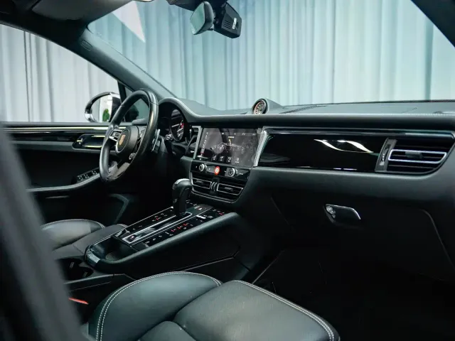 Porsche Macan — Фото автомобиля 17