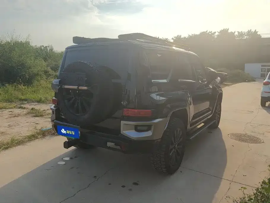 Tank Tank 700 New Energy 2024 Hi4-T Extreme Edition — Фото автомобиля 3