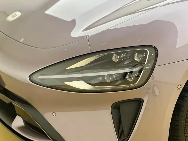 Xiaomi SU7 — Фото автомобиля 5