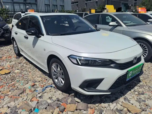 Honda Civic — Фото автомобиля 3