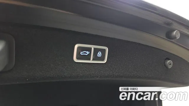 Genesis G80 Electrified G80 (RG3) — Фото автомобиля 28