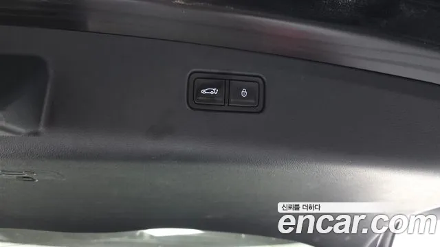 Genesis GV70 2.5T Бензин AWD — Фото автомобиля 26