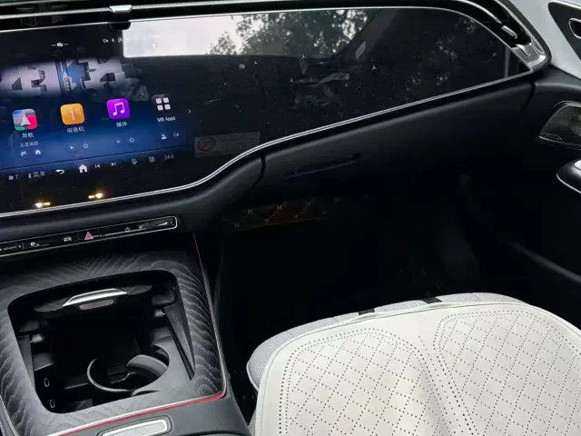 Mercedes-Benz E-Class — Фото автомобиля 6