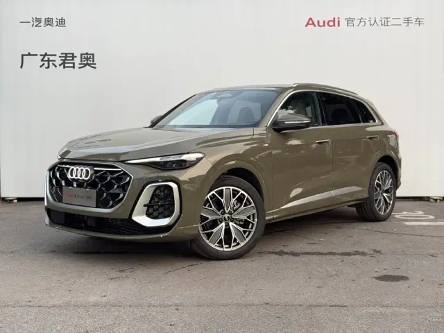 Фотография автомобиля — Audi Q5L