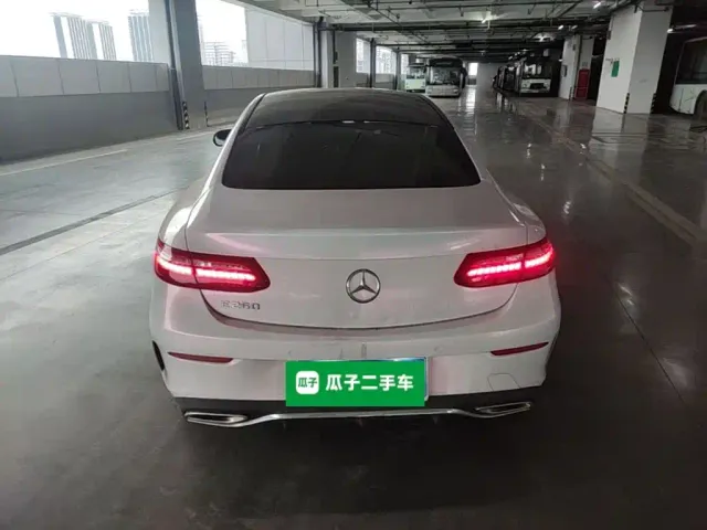 Mercedes-Benz E-Class — Фото автомобиля 6