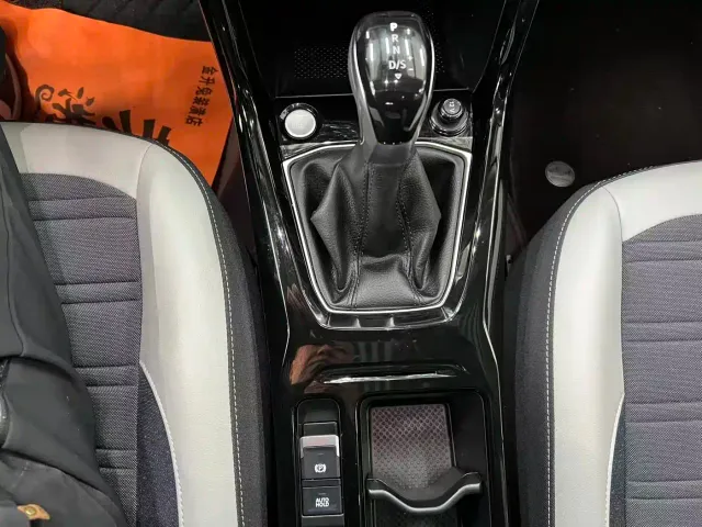 Volkswagen Tharu — Фото автомобиля 14