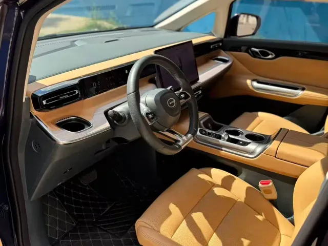 GAC Trumpchi E8 — Фото автомобиля 4