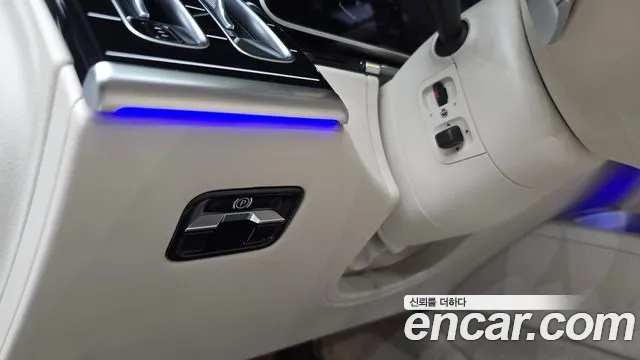 Mercedes-Benz S-Class — Фото автомобиля 25