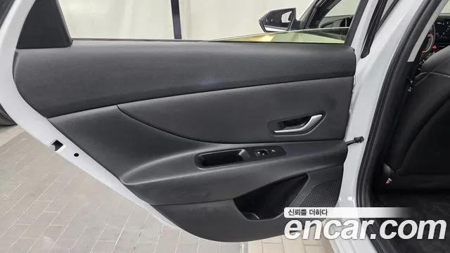Hyundai Avante CN7 — Фото автомобиля 14