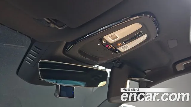 Volvo S90 — Фото автомобиля 26