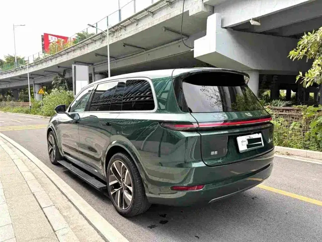 Li Auto L9 — Фото автомобиля 4