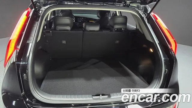 Kia Niro All Niro EV Air — Фото автомобиля 30