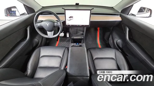 Tesla Model Y — Фото автомобиля 7