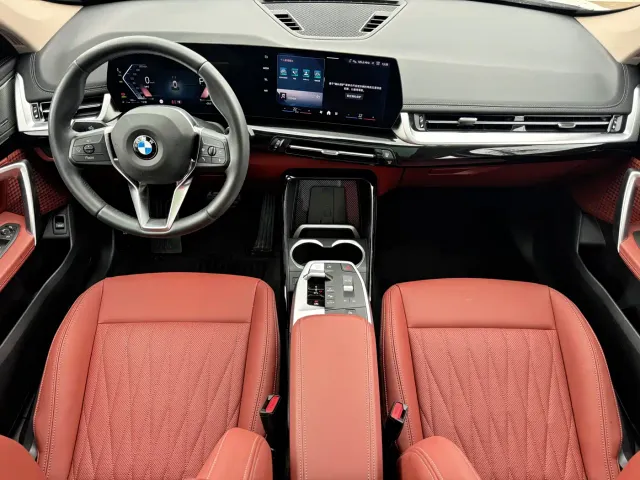 BMW X1 — Фото автомобиля 12