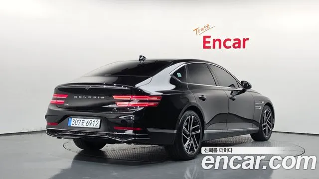 Genesis G80 RG3 — Фото автомобиля 2