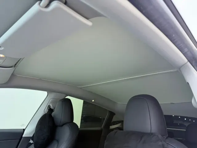 Tesla Model Y — Фото автомобиля 8