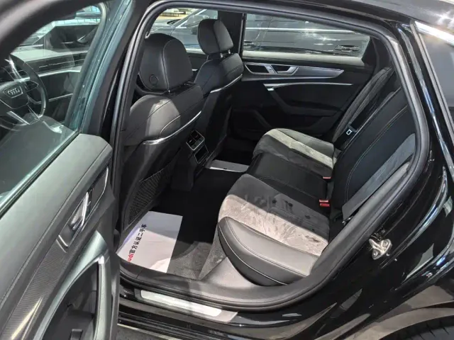 Audi A6L — Фото автомобиля 9