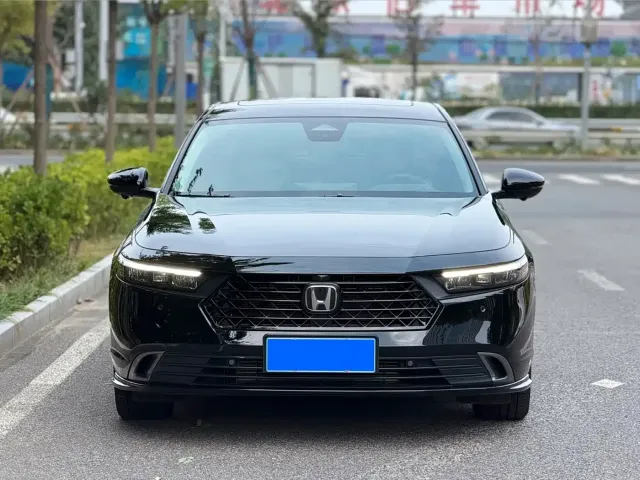 Honda Accord — Фото автомобиля 2