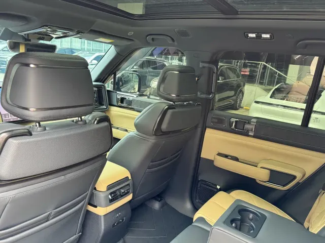 BYD FangChengBao Leopard 5 — Фото автомобиля 11