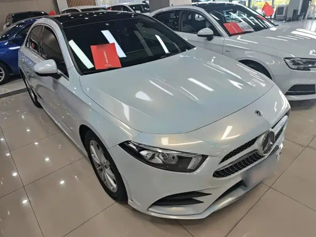 Mercedes-Benz A-Class — Фото автомобиля 3